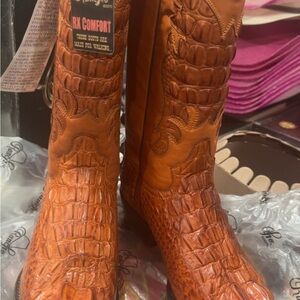 Genuine Leather Crocodile Pattern Boots